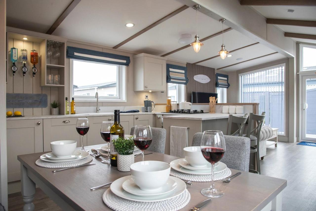 Newperran Holiday Park New Quay Buitenkant foto